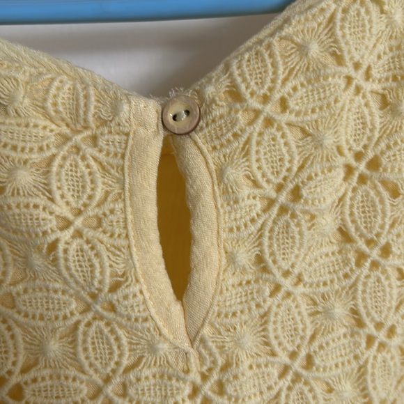 Pale yellow Democracy tank top size L - Picture 6 of 7